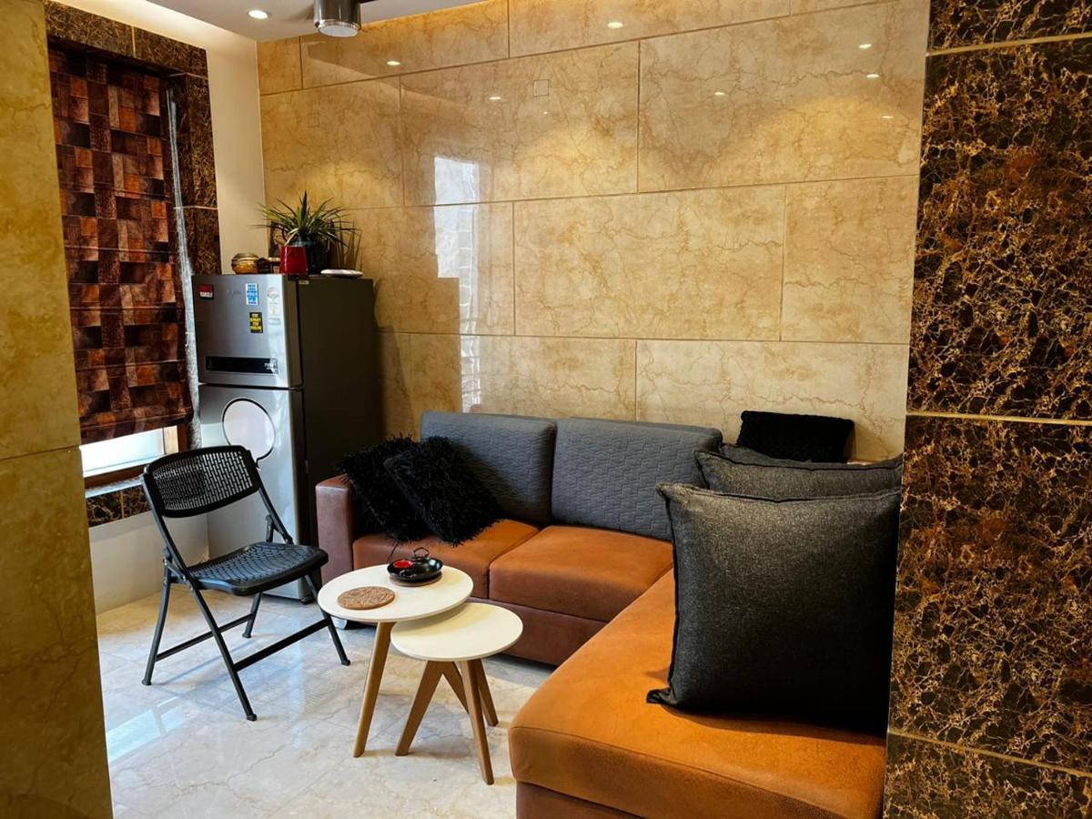 Divine Studios Rajouri Garden Nowe Delhi Zewnętrze zdjęcie