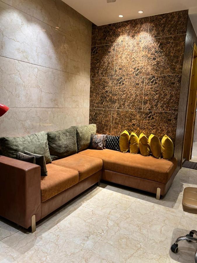 Divine Studios Rajouri Garden Nowe Delhi Zewnętrze zdjęcie