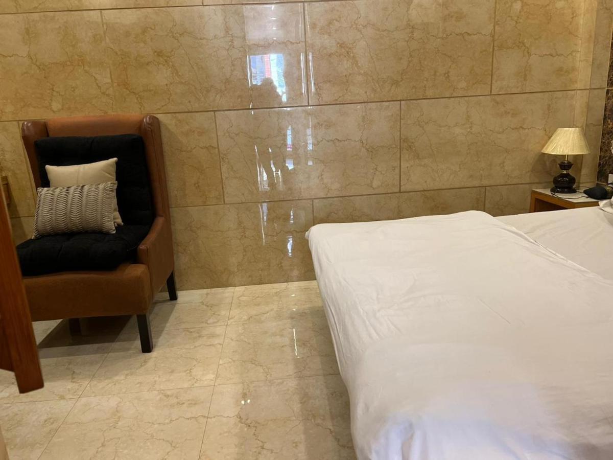 Divine Studios Rajouri Garden Nowe Delhi Zewnętrze zdjęcie