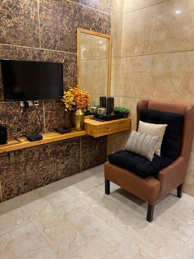 Divine Studios Rajouri Garden Nowe Delhi Zewnętrze zdjęcie