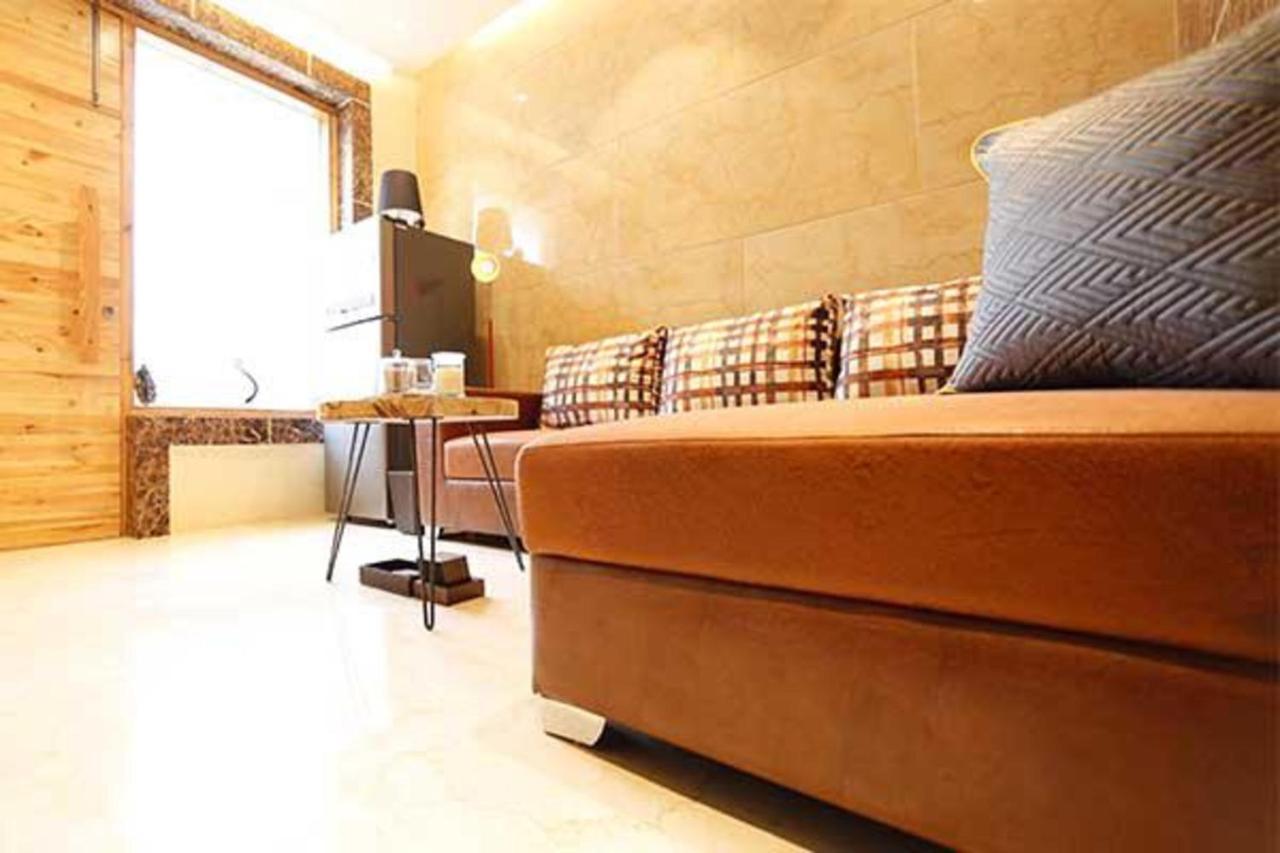 Divine Studios Rajouri Garden Nowe Delhi Zewnętrze zdjęcie