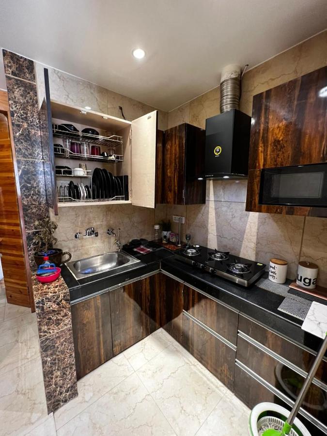 Divine Studios Rajouri Garden Nowe Delhi Zewnętrze zdjęcie