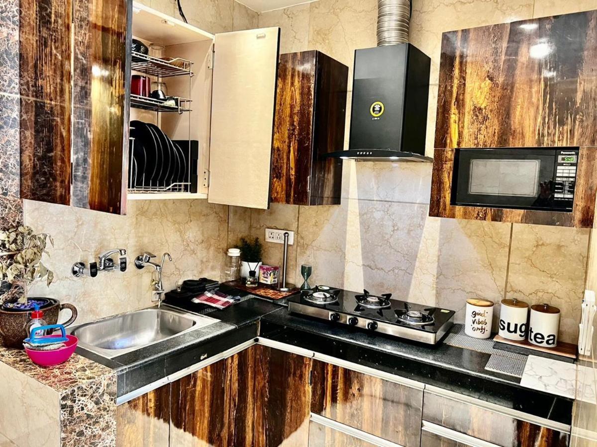 Divine Studios Rajouri Garden Nowe Delhi Zewnętrze zdjęcie